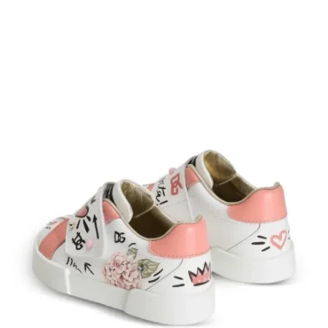 Sneakers low top